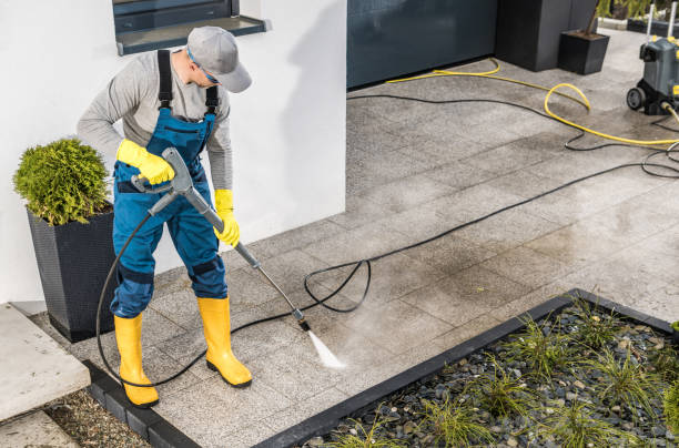 Why Choose Our Certified Pressure Washing Experts for Your Project Needs in Holtville, CA?